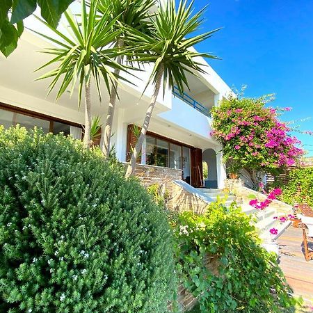 Beach House Set In A Beautiful Bay Karystos  Exterior photo