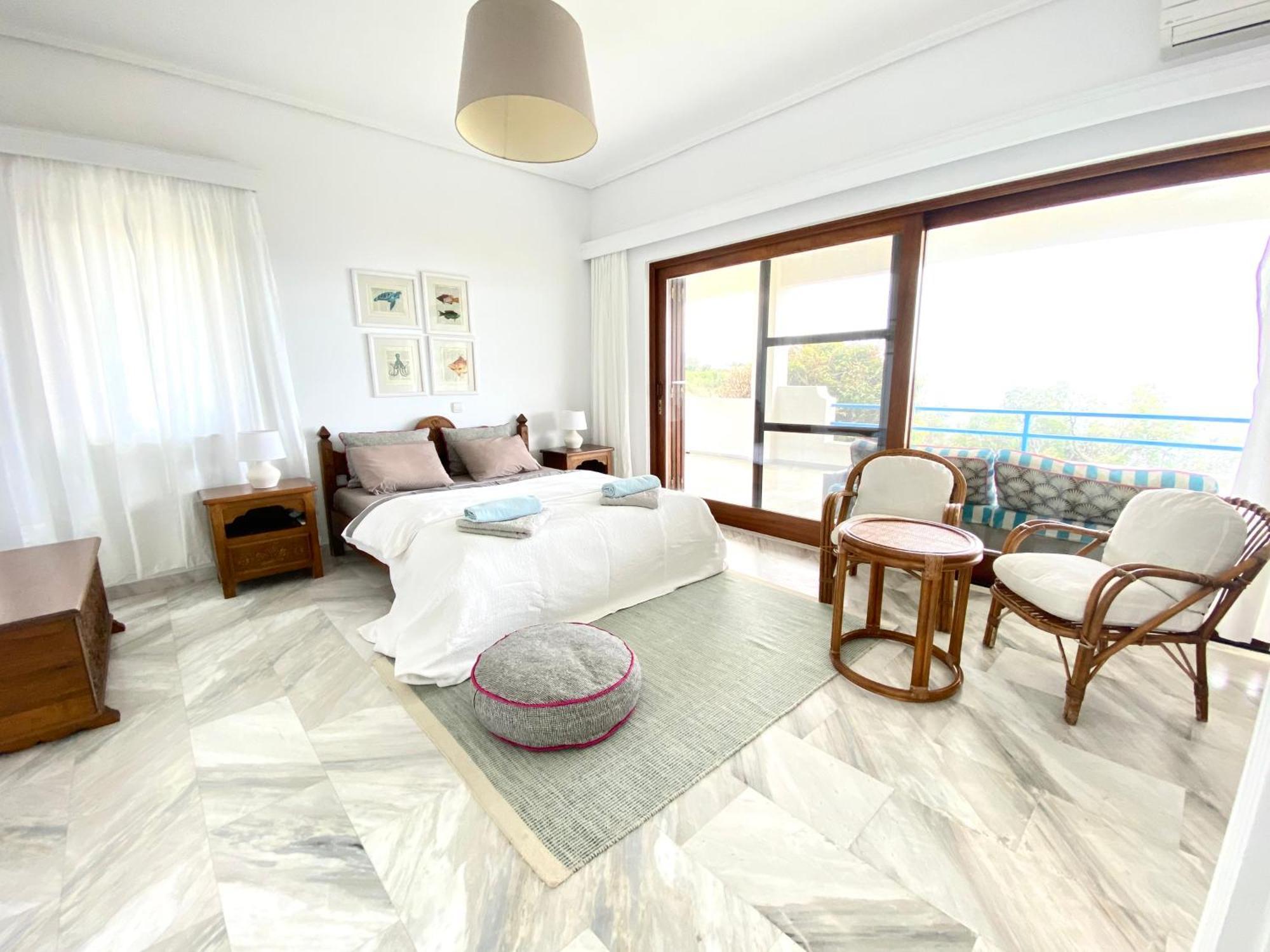 Beach House Set In A Beautiful Bay Karystos  Exterior photo
